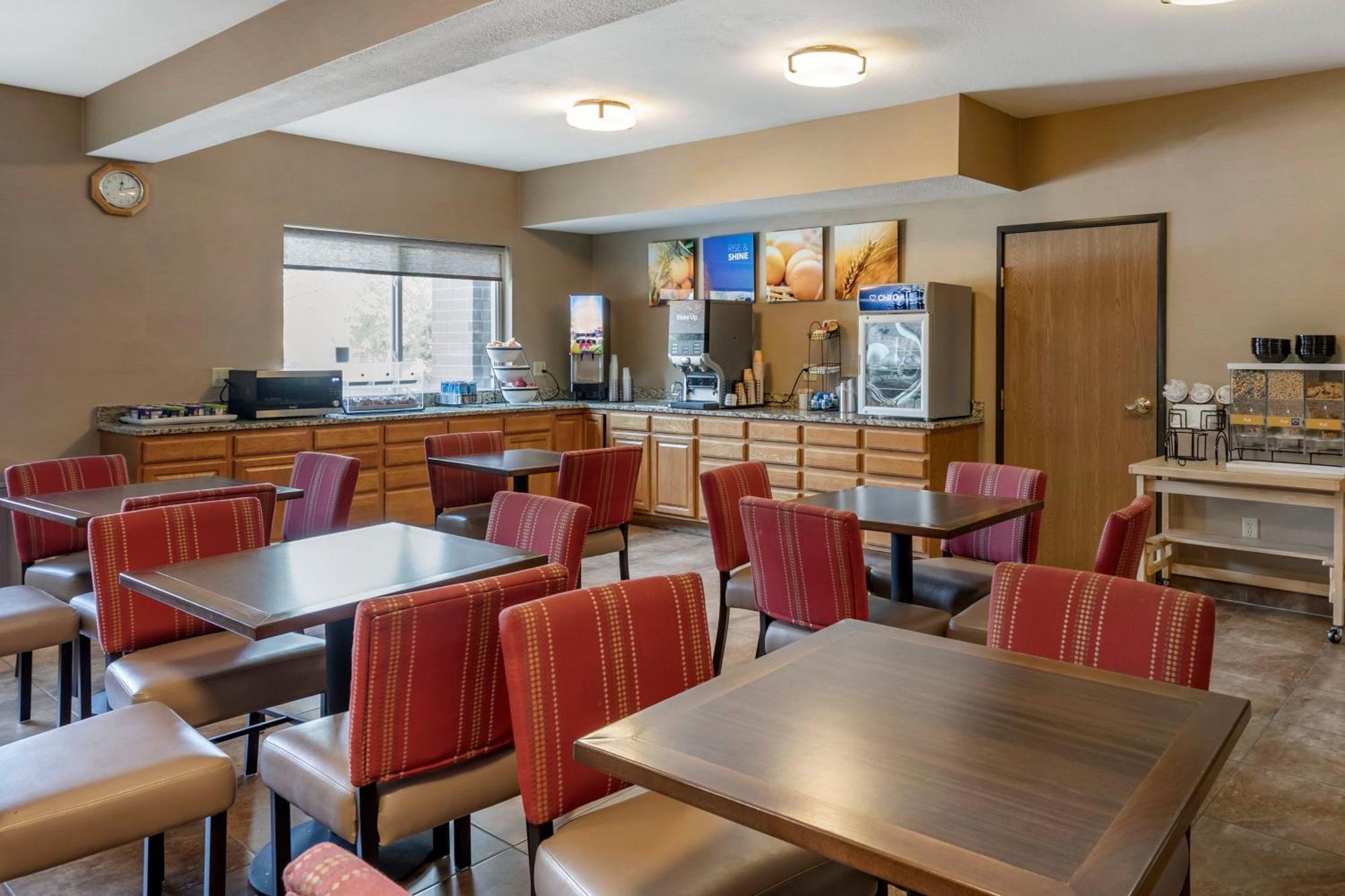 Comfort Inn Denver West Arvada Station Уийт Ридж Екстериор снимка