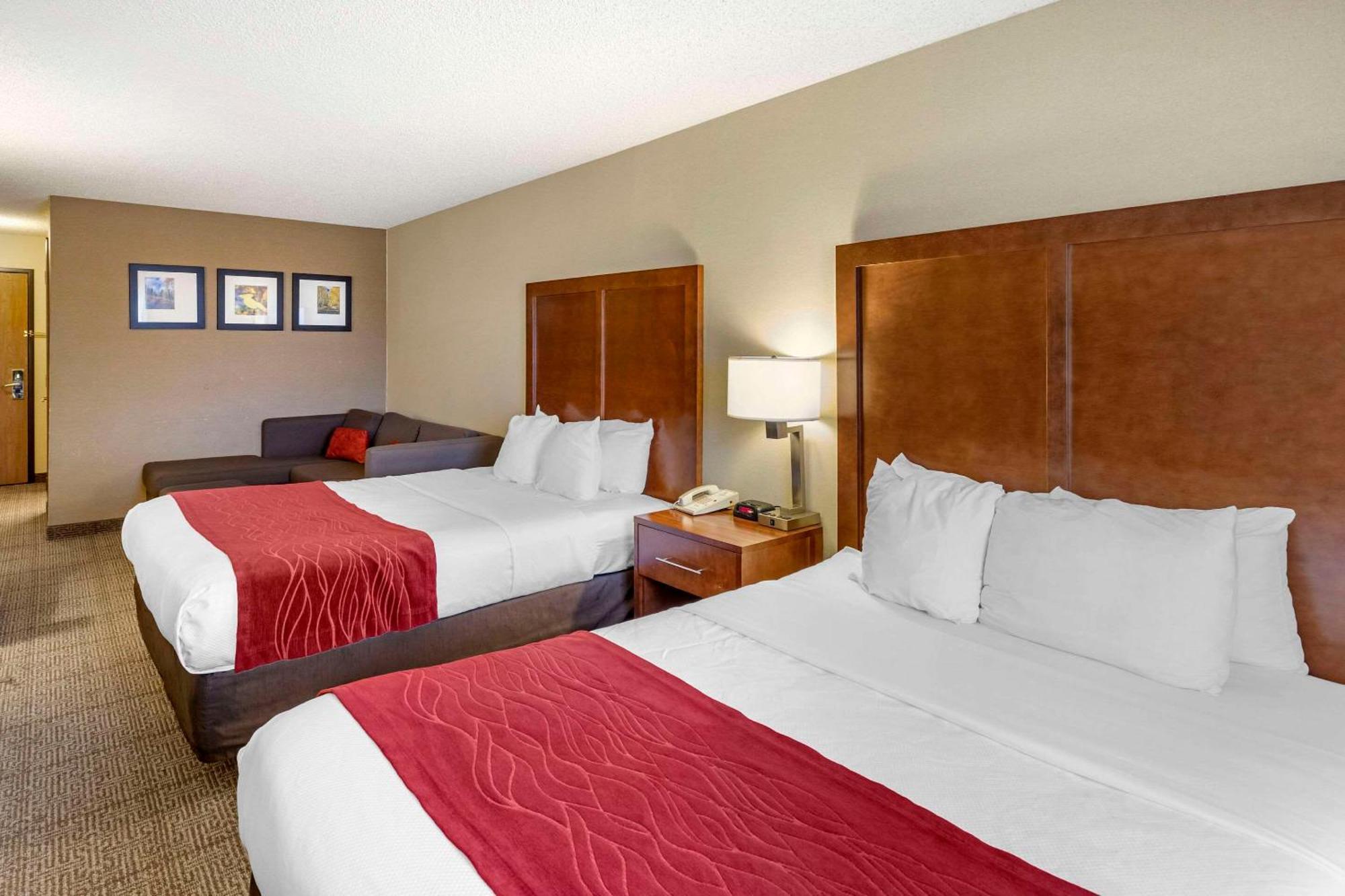 Comfort Inn Denver West Arvada Station Уийт Ридж Екстериор снимка