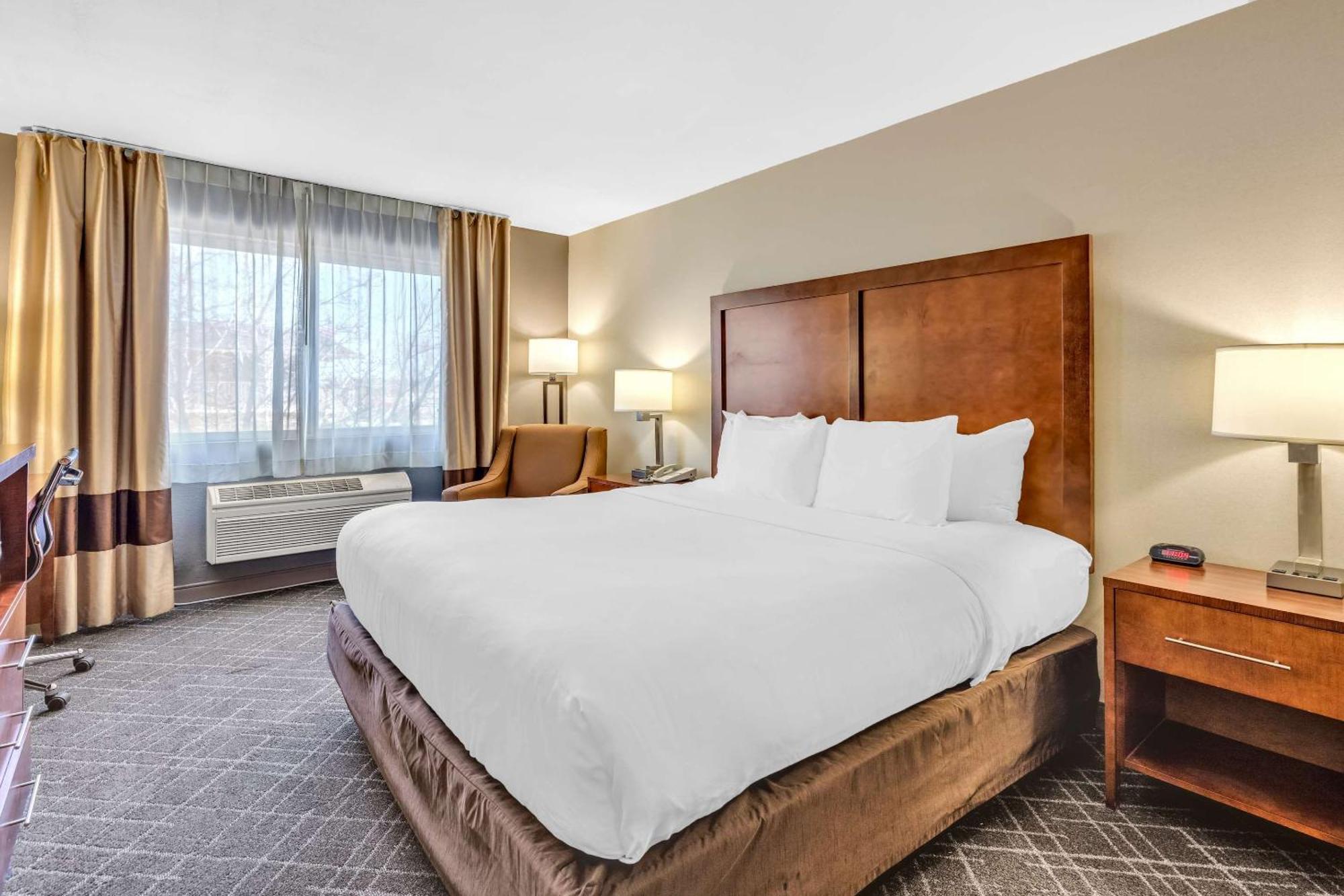 Comfort Inn Denver West Arvada Station Уийт Ридж Екстериор снимка