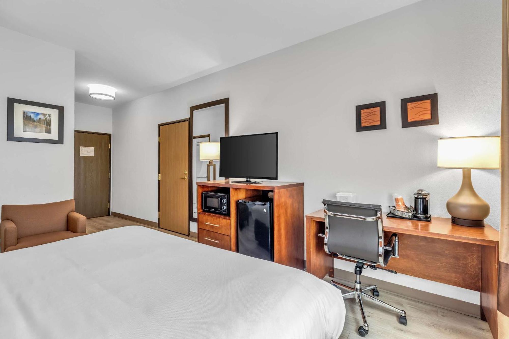 Comfort Inn Denver West Arvada Station Уийт Ридж Екстериор снимка