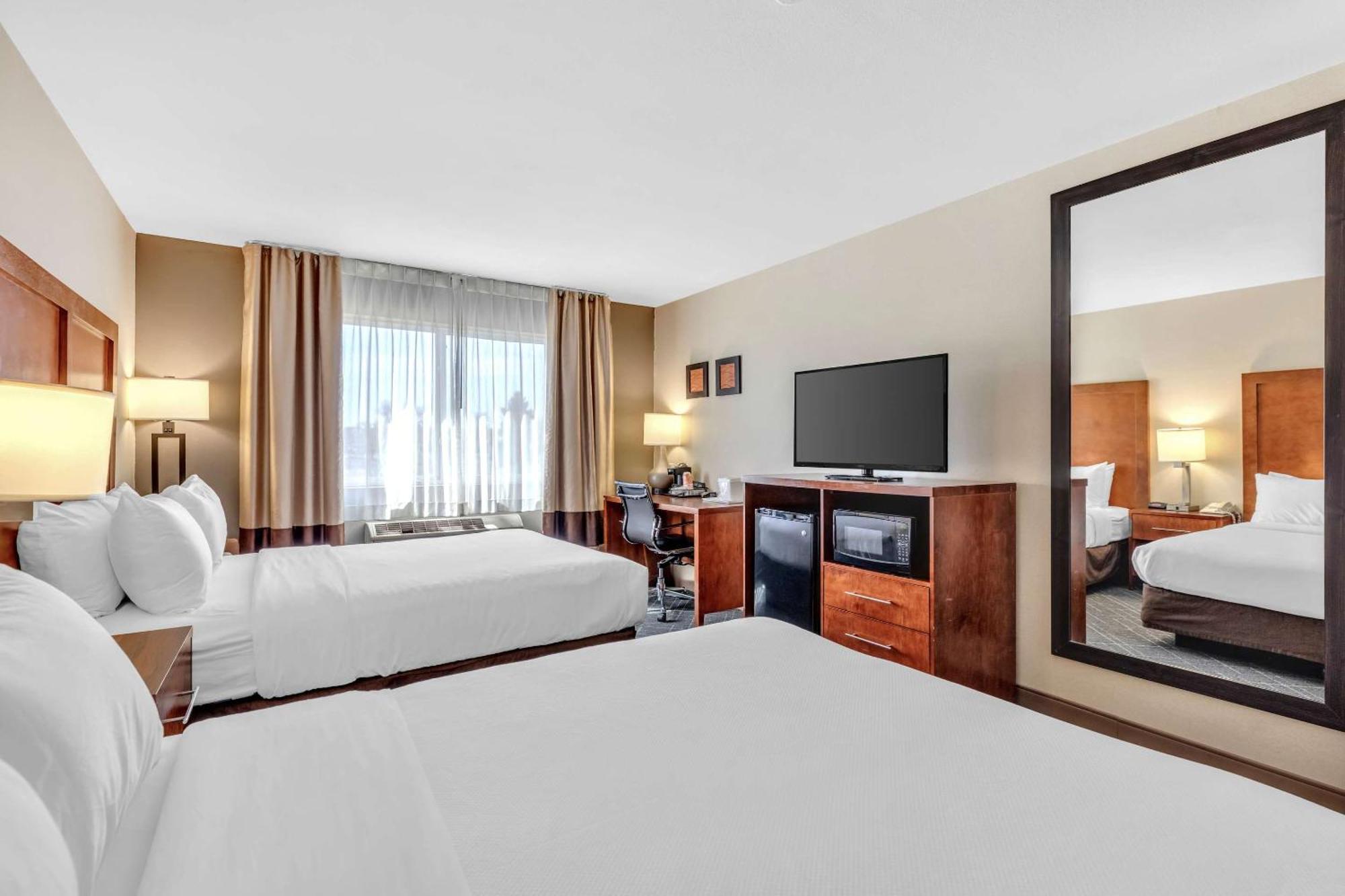 Comfort Inn Denver West Arvada Station Уийт Ридж Екстериор снимка