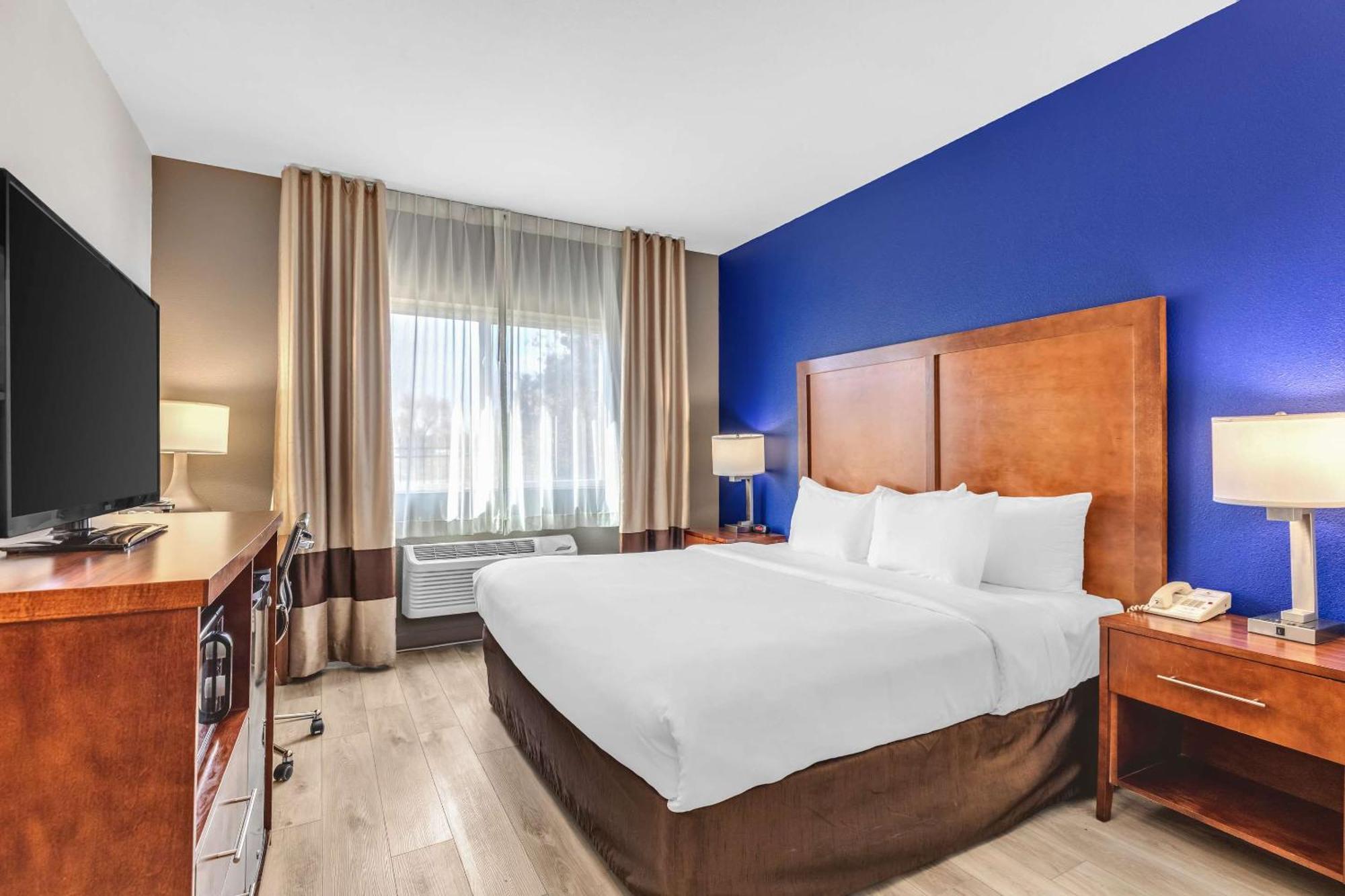 Comfort Inn Denver West Arvada Station Уийт Ридж Екстериор снимка