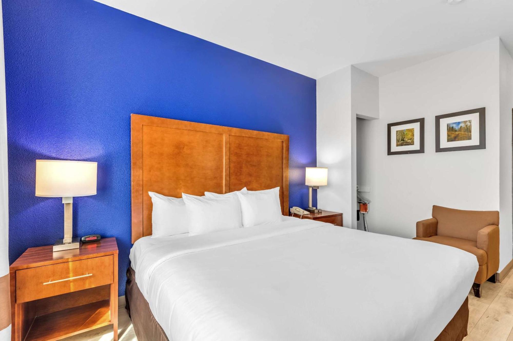 Comfort Inn Denver West Arvada Station Уийт Ридж Екстериор снимка