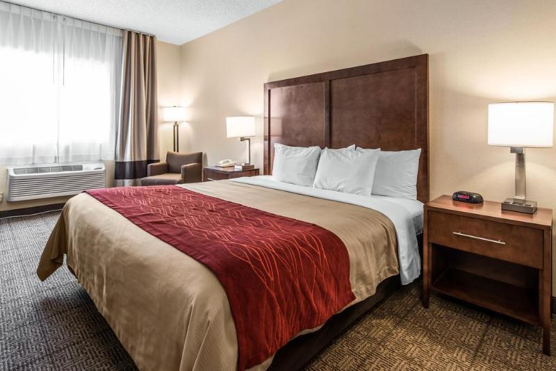 Comfort Inn Denver West Arvada Station Уийт Ридж Екстериор снимка